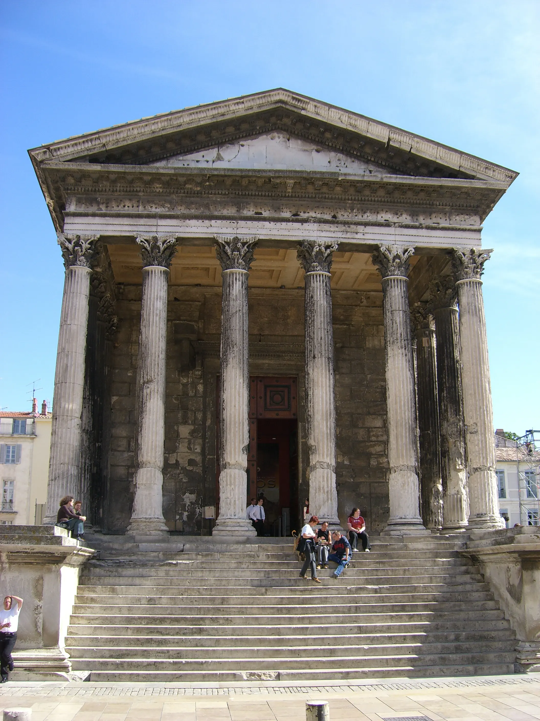 2006 Jun - Maison Carrée - Nîmes